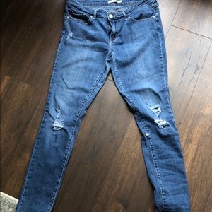 Levi’s 711 Distressed Skinny Jean